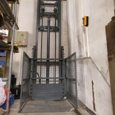 The Versatility of Warehouse Cargo Elevators in Manufacturing