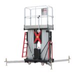 Double mast aluminium lift with the mast extended